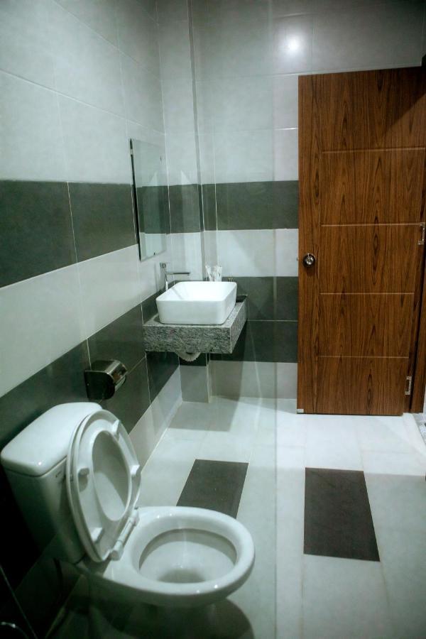 Truong Phuc Vinh Hotel Phan Thiết Extérieur photo